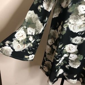 Buddy Love floral bell sleeve taya dress black medium